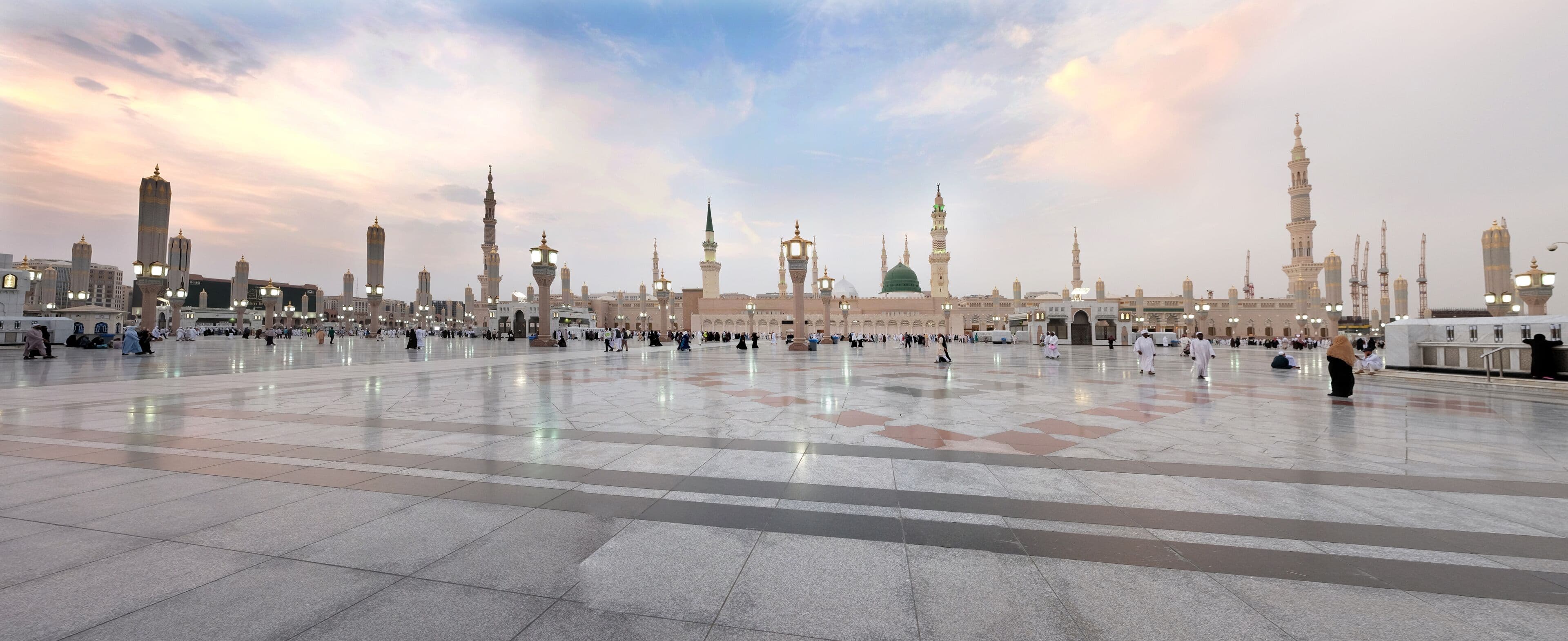 The Prophet's Mosque - Spiritual Journey